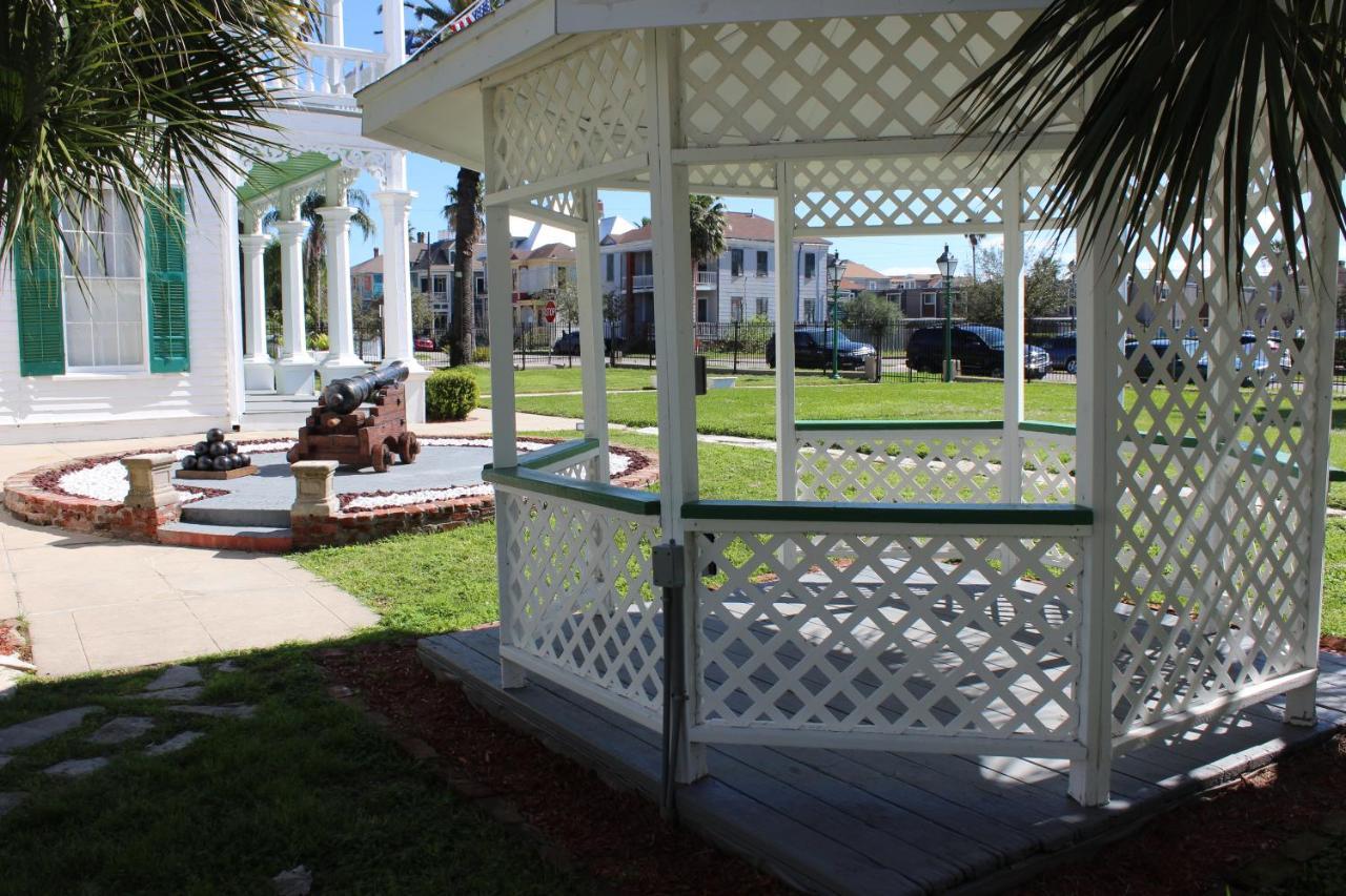 The George Manor Bed and Breakfast Galveston Exteriör bild